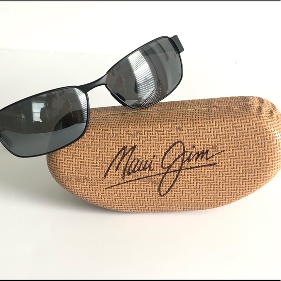 MAUI JIM Black Grey MJ249-2MFashion Polarized Sunglasses